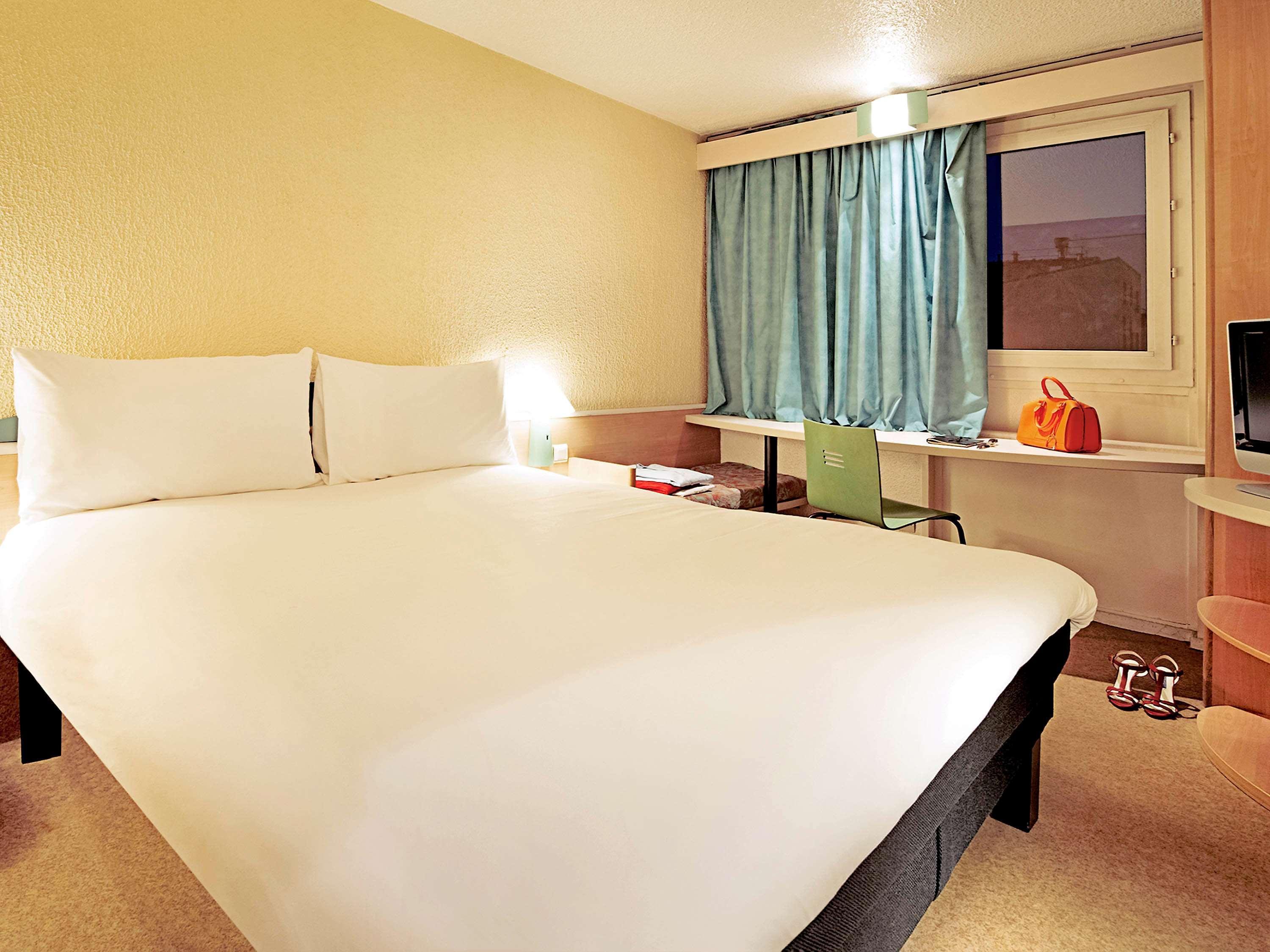 Ibis Lille Tourcoing Centre Hotel Exterior photo